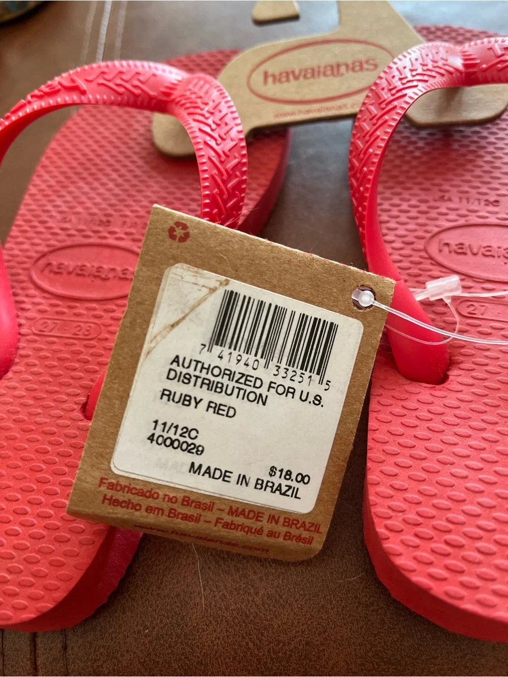 Havaians red flip flops sz 11